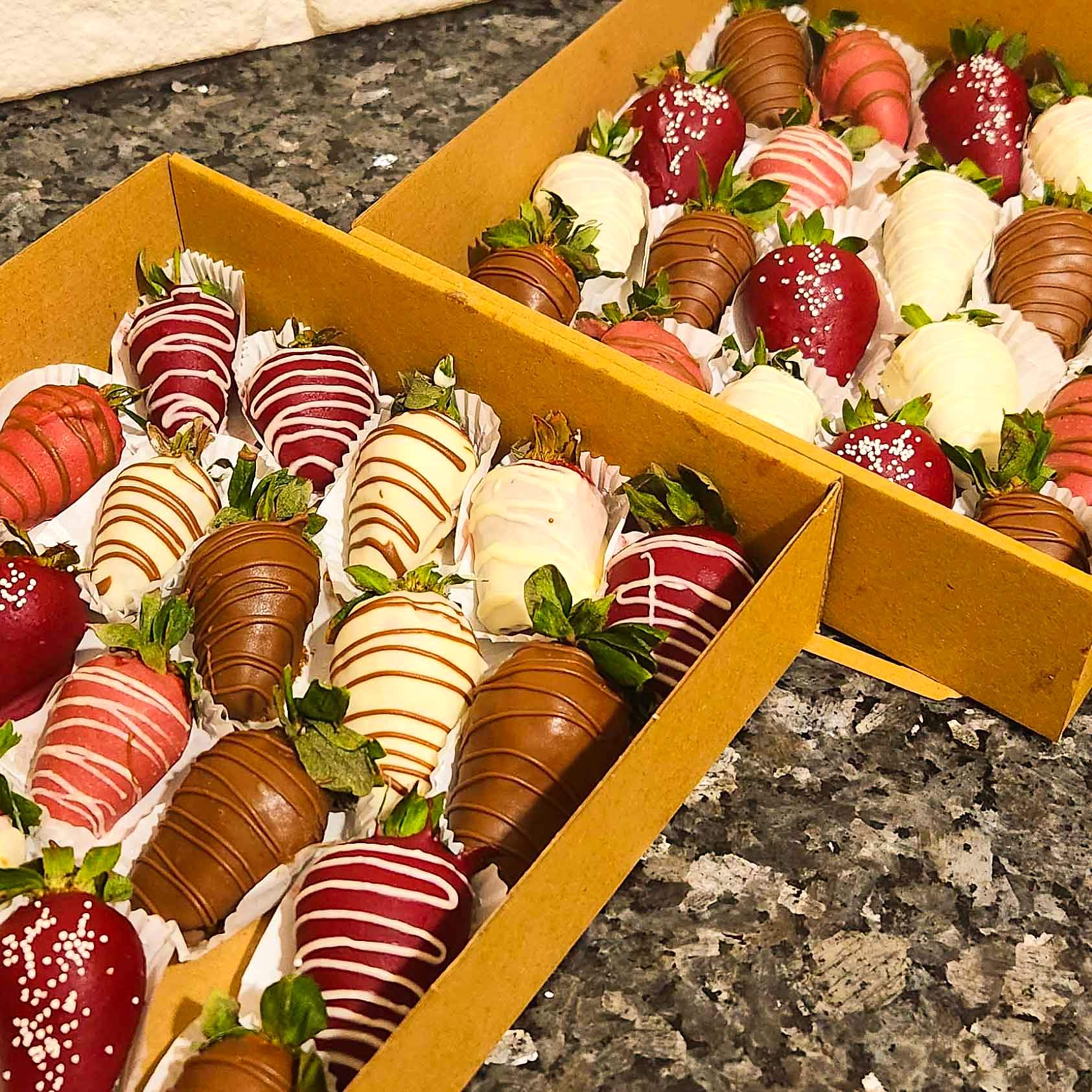 Çikolata Kaplı Çilek