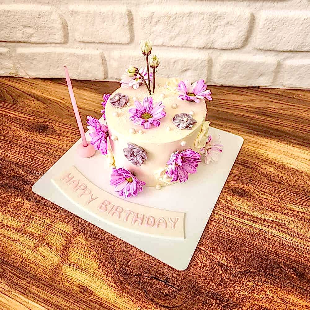 Çiçekli Pasta Modelleri