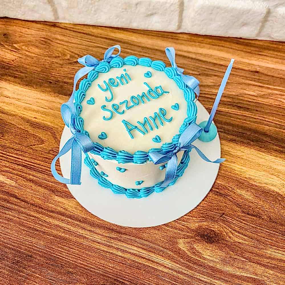 Yeni Sezonda Anne Yazılı Pasta