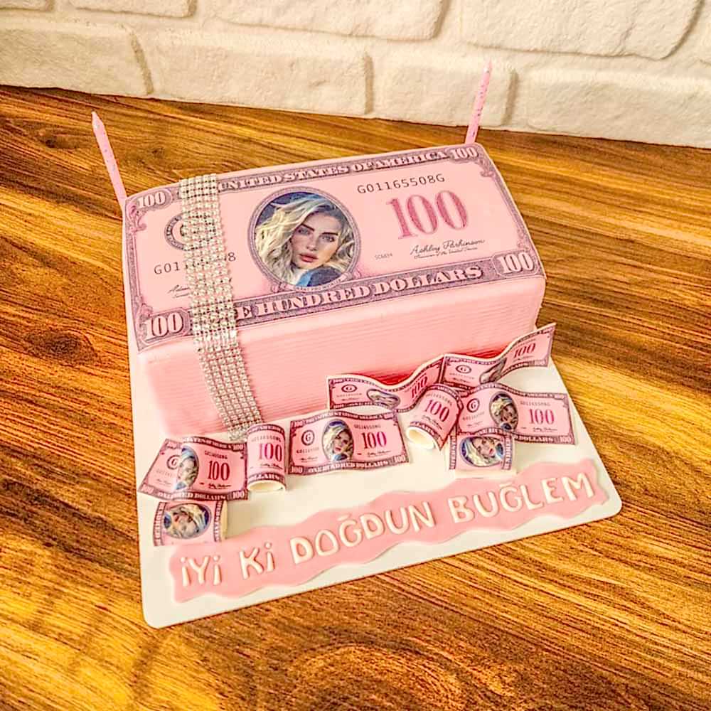 Kişiye özel Hazırlanmış Dolarlı Pasta Size özel fotoğraf ile tasarlanır.