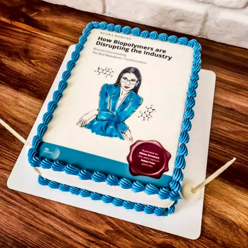 Kitap Kapağı Resimli Pasta