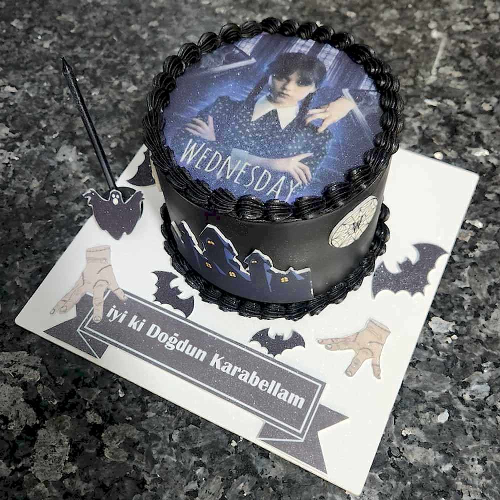 Wednesday özel tasarım Resimli Pasta